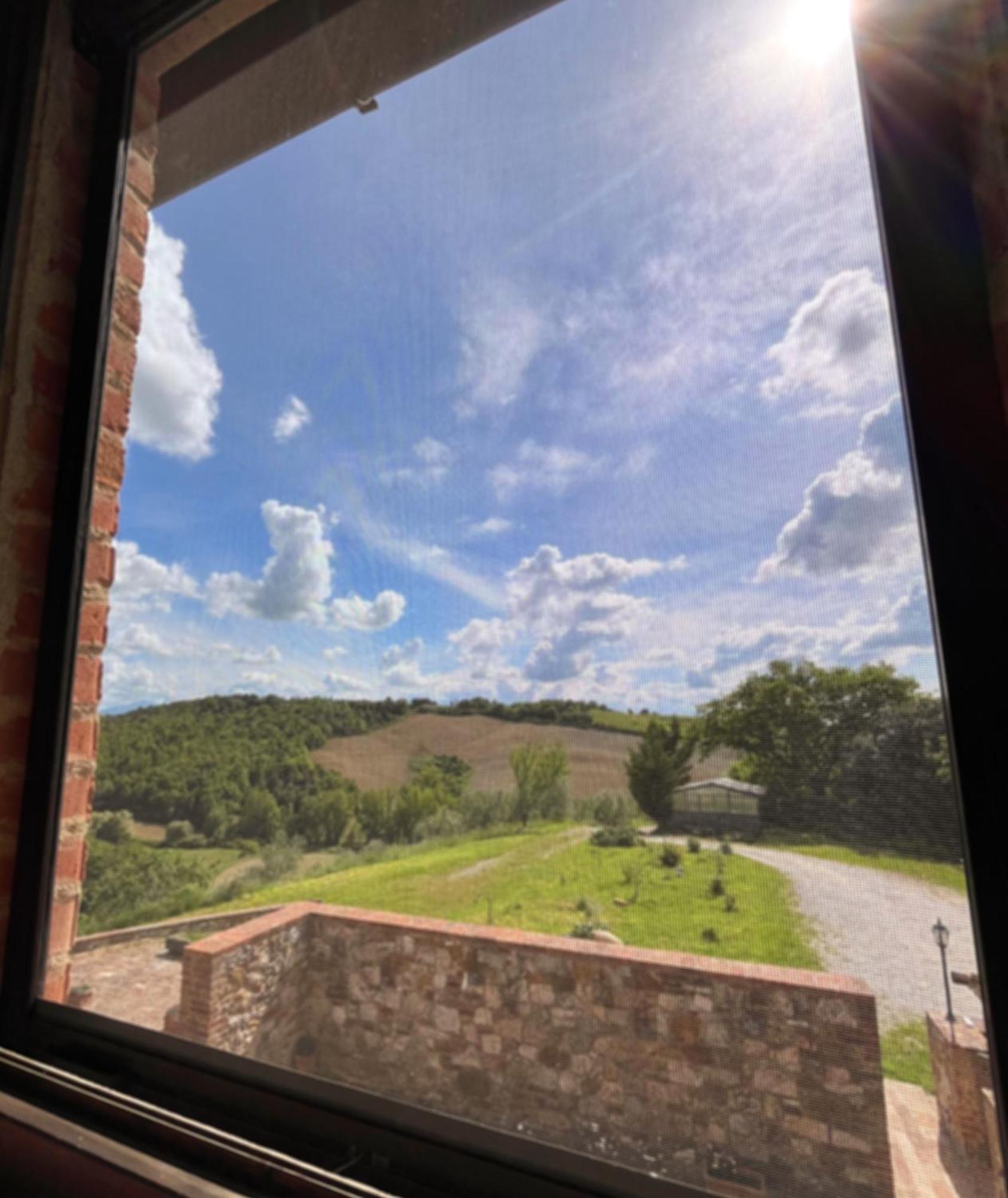 Podere Sole เตรกวานดา ภายนอก รูปภาพ